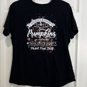(21) Custom Farmers Market Pumpkin Tee